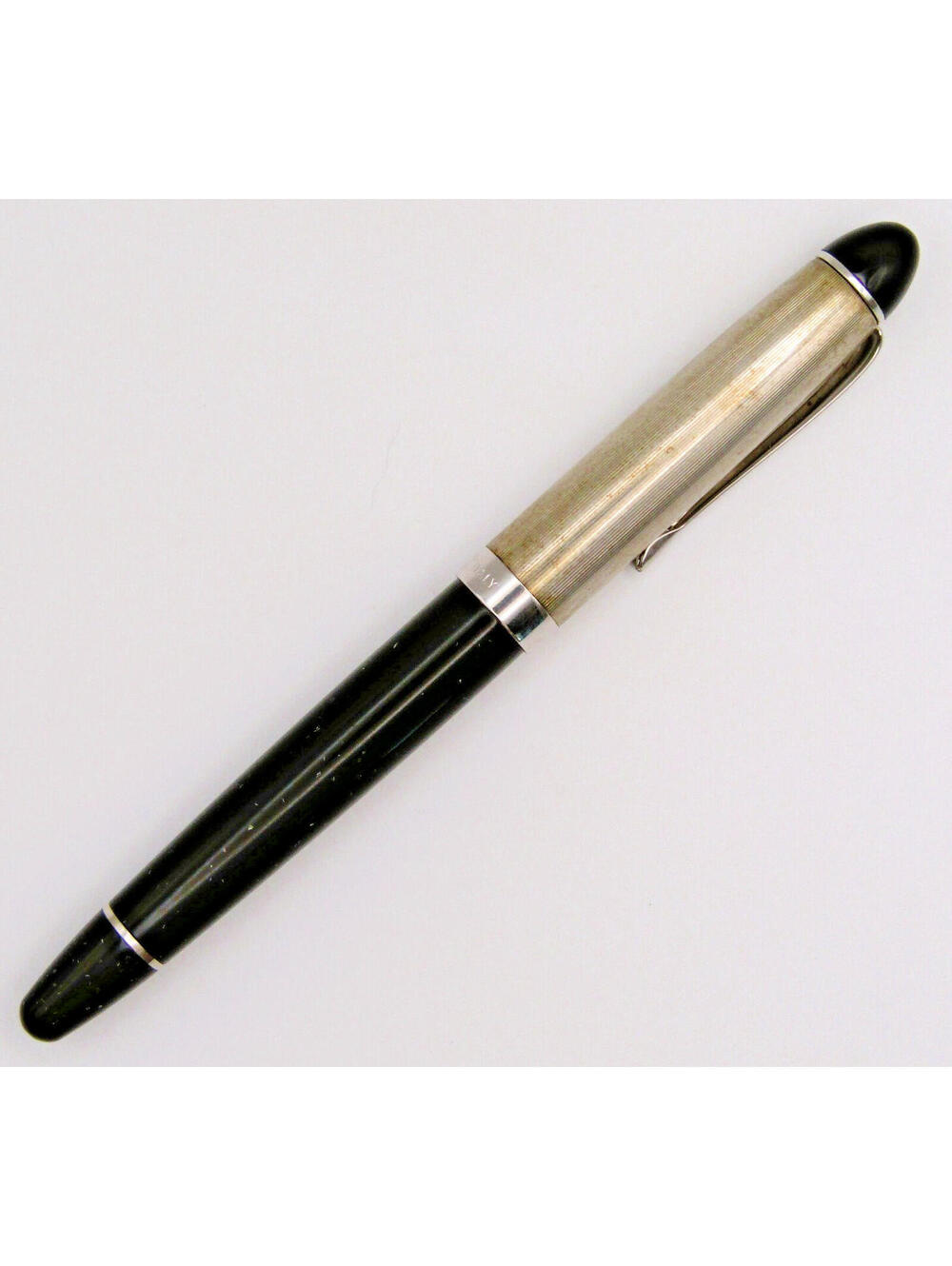 Delta Graffiti Sterling Silver Cap and Black Resin Barrel Fountain Pen